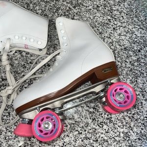 Chicago Women’s Skates!!